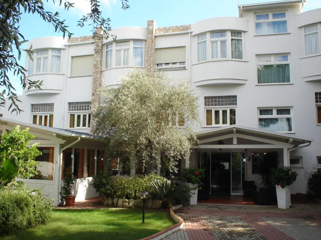 Hotel Capo Circeo Centro Benessere & Padel San Felice Circeo Exterior foto